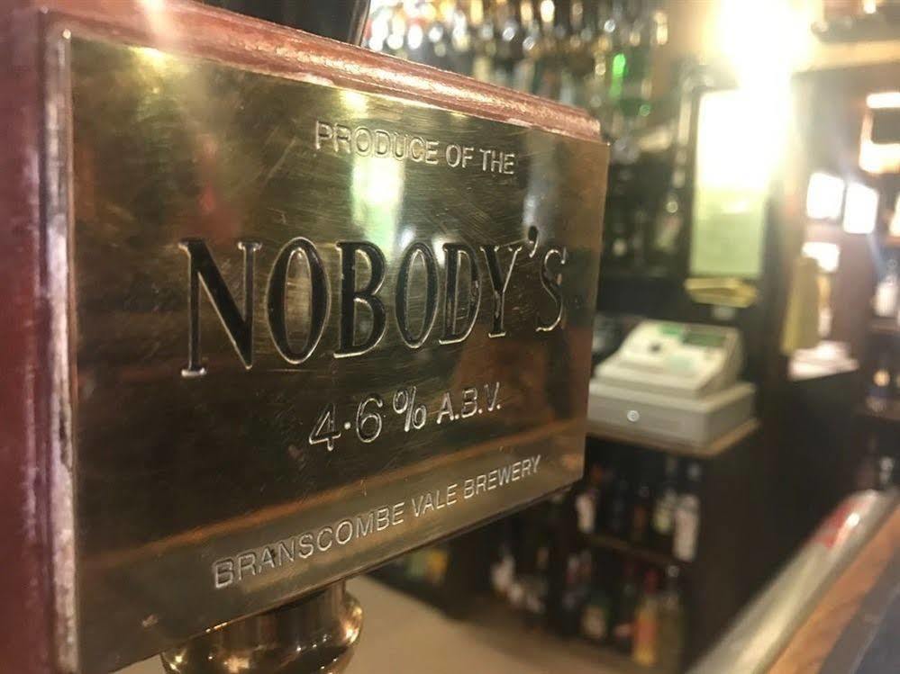 The Nobody Inn Christow Exterior photo